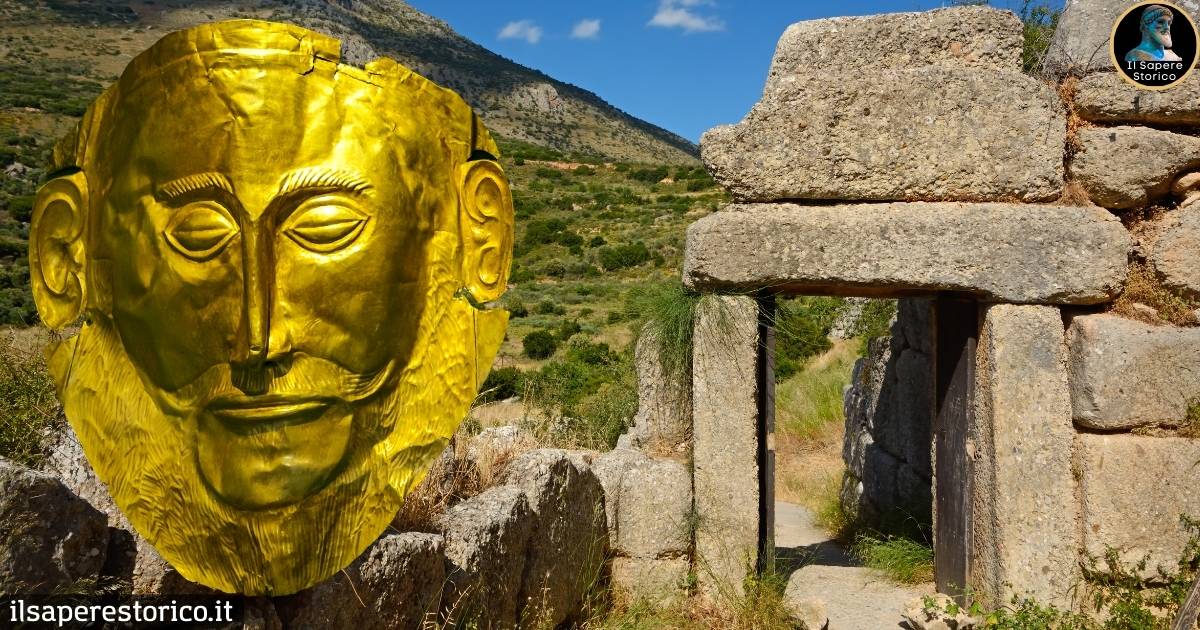 Il Sapere Storico - Rovine di Micene con l'antica Maschera funebre di Agamennone
