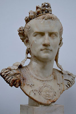 Busto di Gaio Cesare Germanico, detto Caligola 